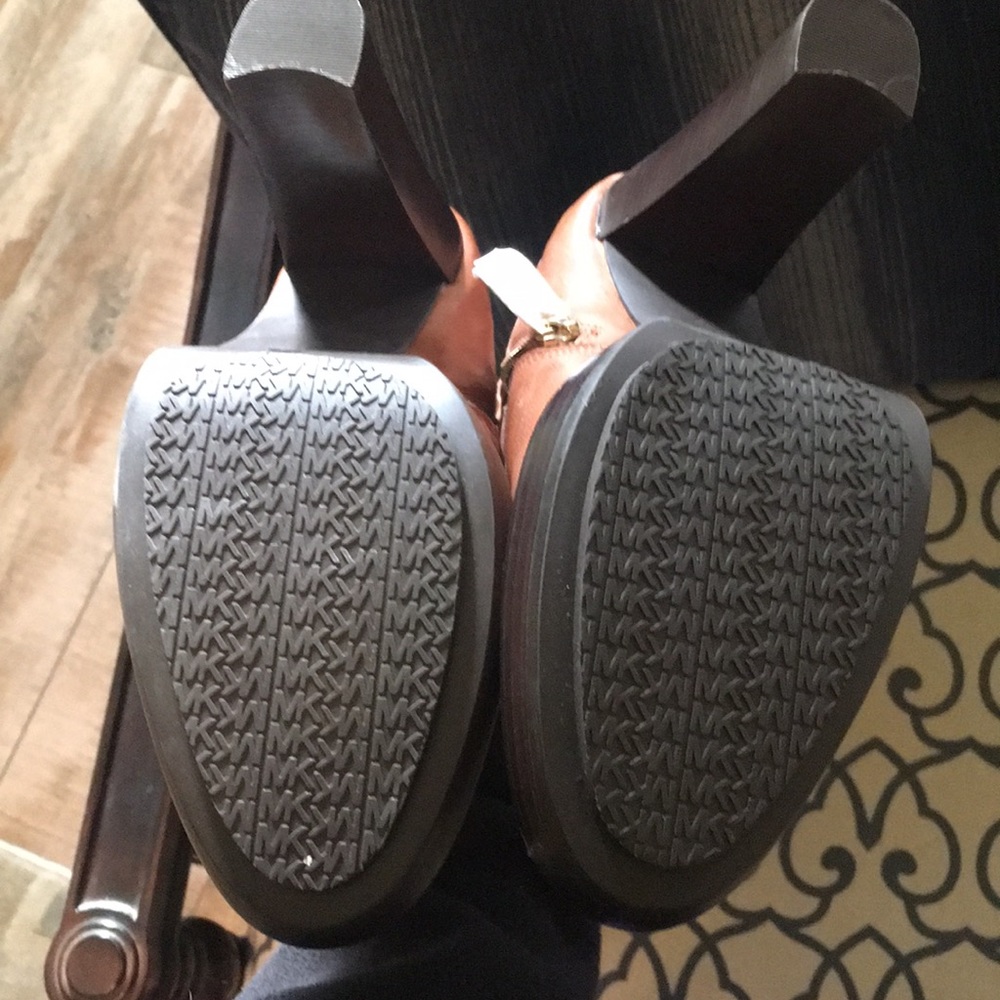 Michael Kors tall leather boots - Picture 3 of 6